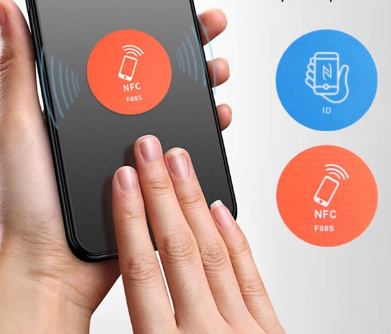 蘋(píng)果推出新配件 1299元買(mǎi)“一塊布”